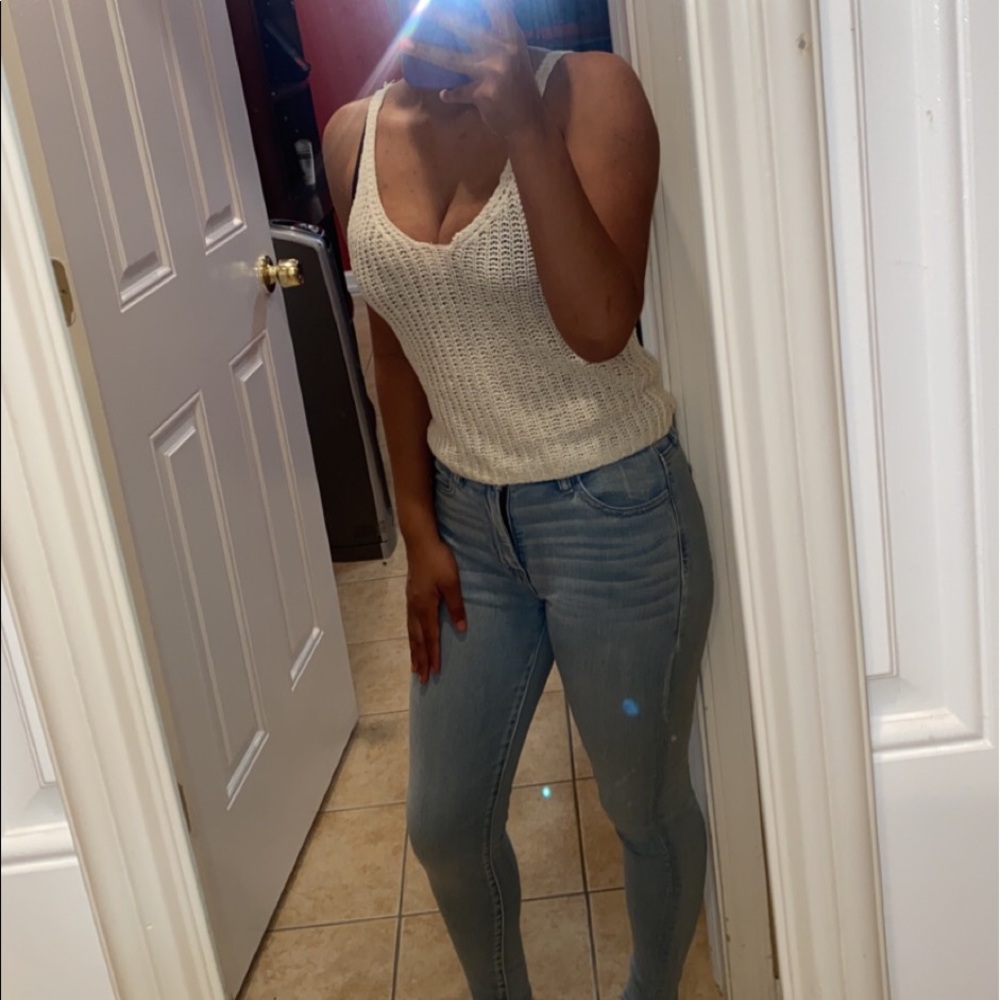 Basic Cable Knit Tank Top - Picture 4 of 5